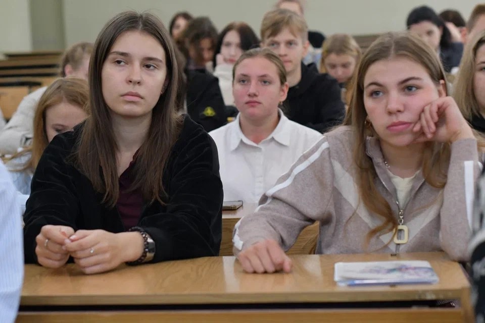 ДИАЛОГ С ГЕРОЕМ В ДОНАГРА 